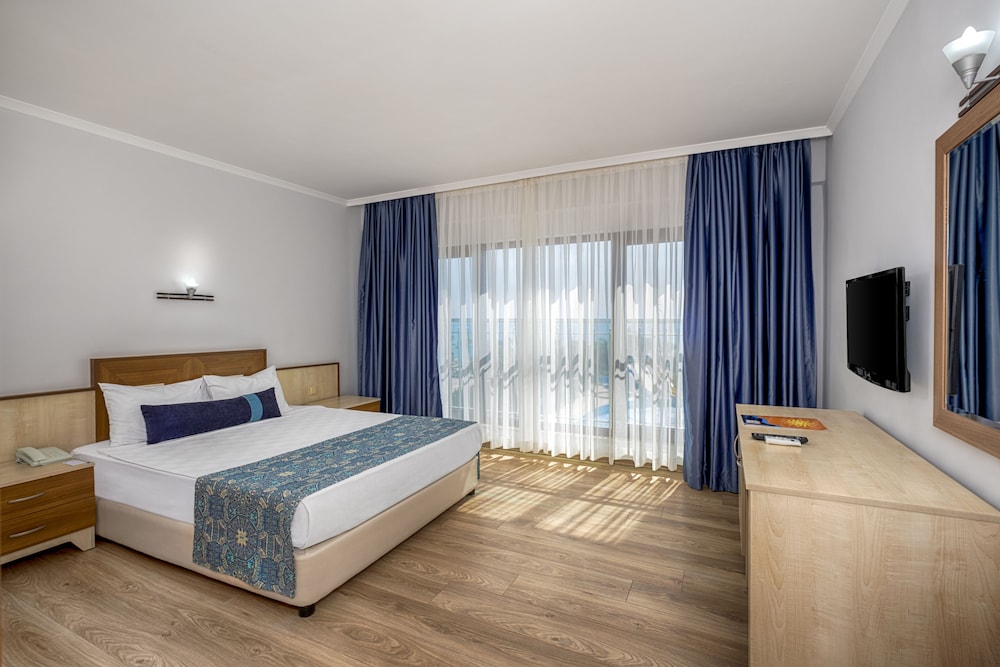 Calido Sol Hotel