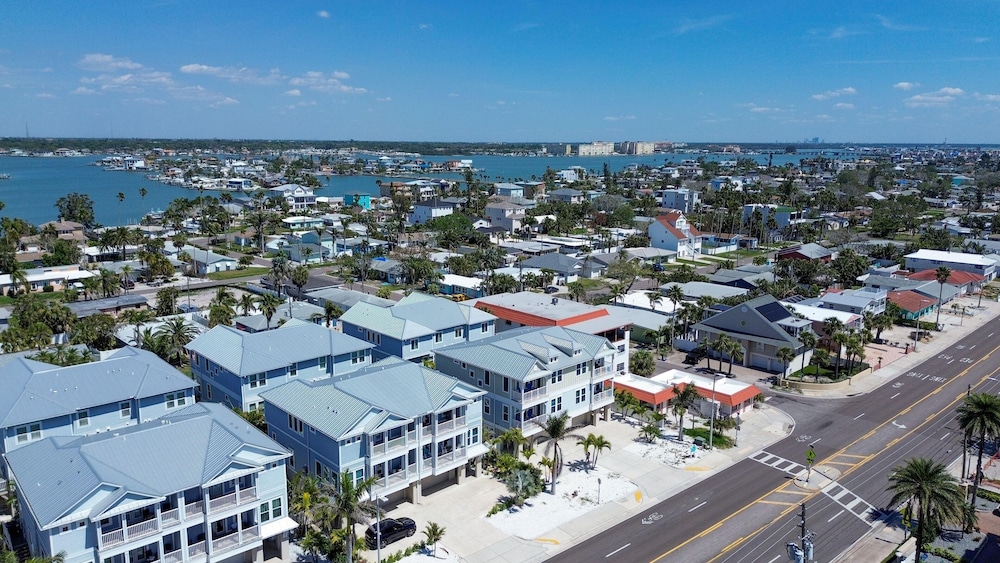 Redington Beach Townhouse 16305