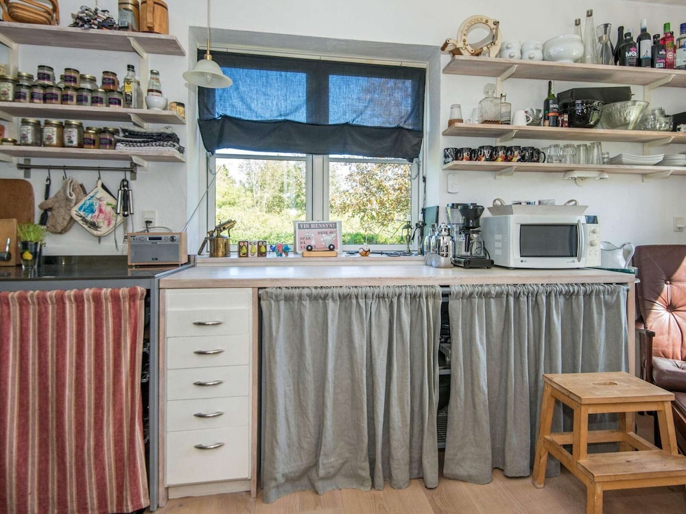 6 Person Holiday Home in Knebel view 4