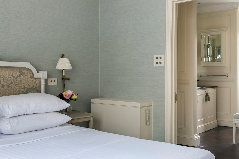 Ovington Gardens by Onefinestay