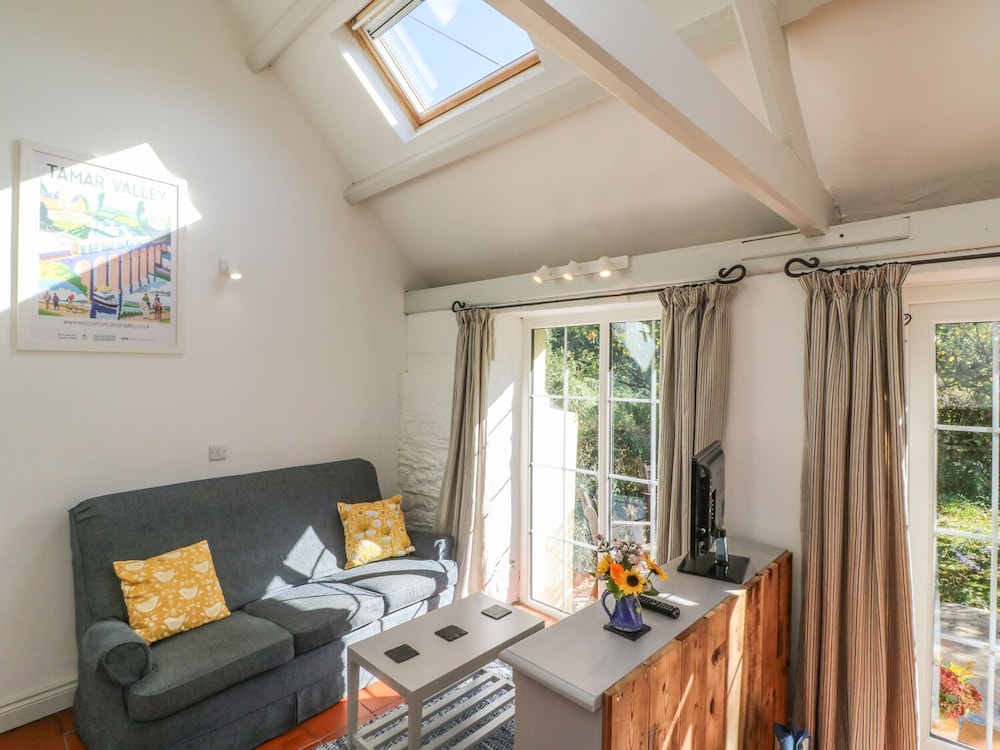 Yelverton Vacations - The Daffodil Shed - Property Image 18