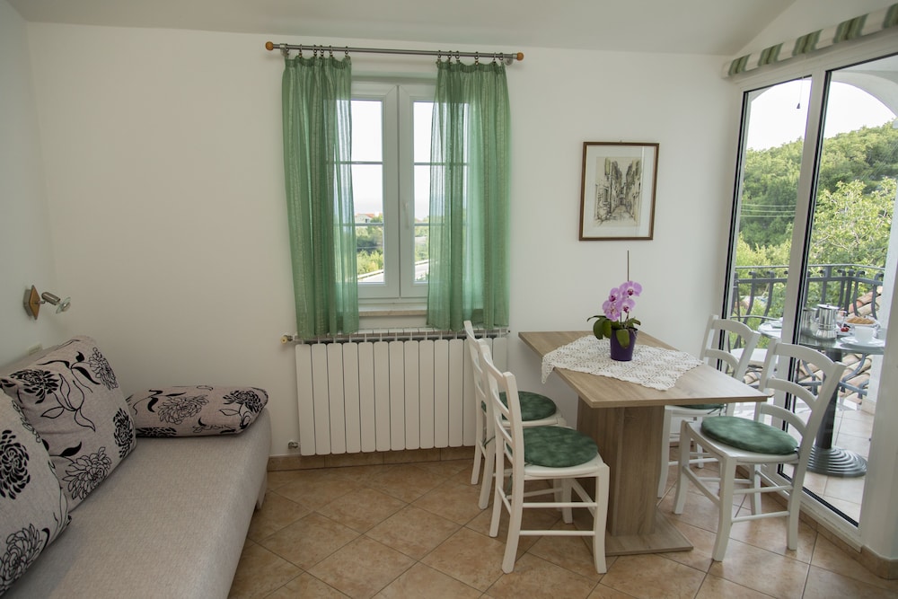 Apartments Tinka view 2