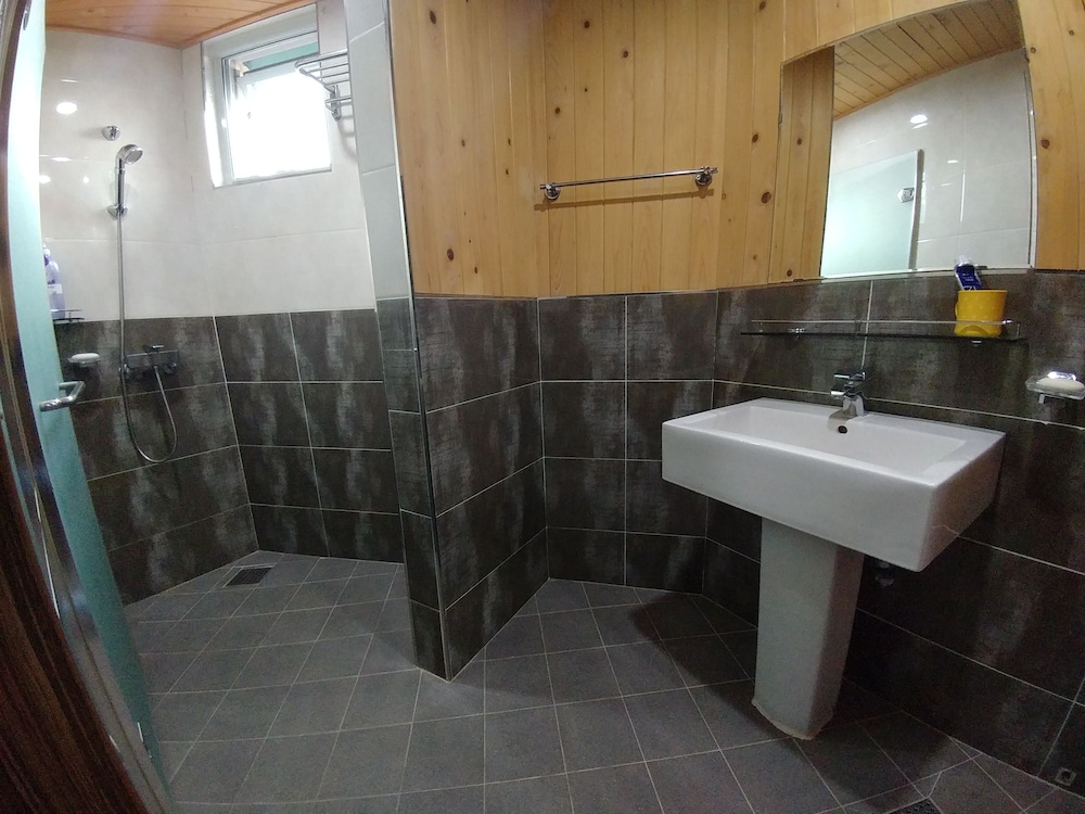 Backpacker's Home 27