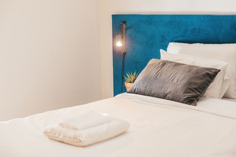 STAY&CO Lisbon Santa Apolonia view 3