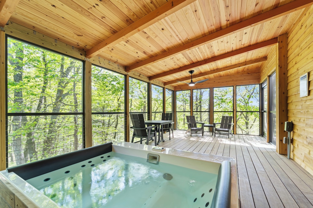 Iris Inn and Cabins