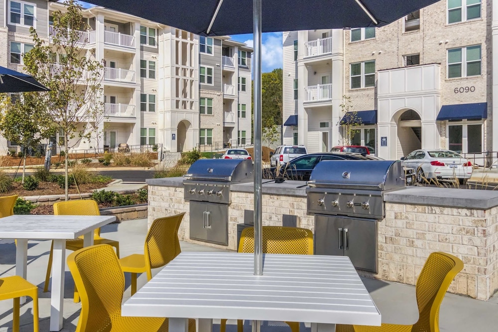 Landing Apartments Mason Creek Circle