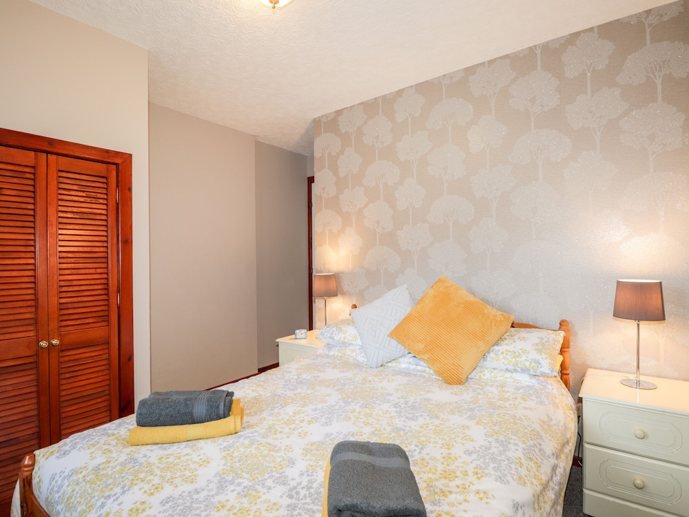 Larchfield Chalet 2