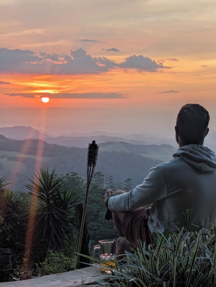 Campos de Oro Wilderness Lodge