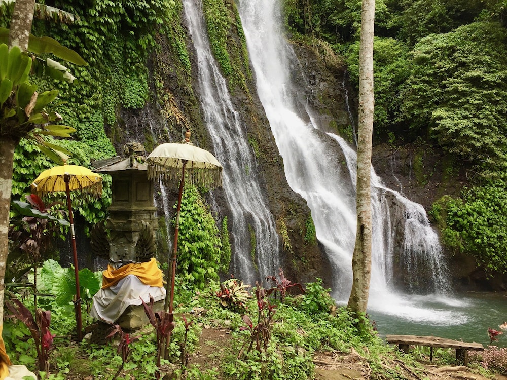 Gunung Paradis Retreat