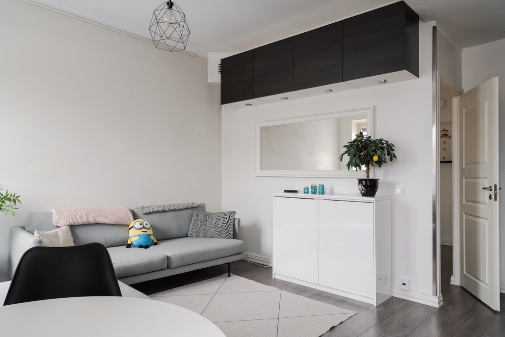 Renovated Top Floor Studio in Kallio