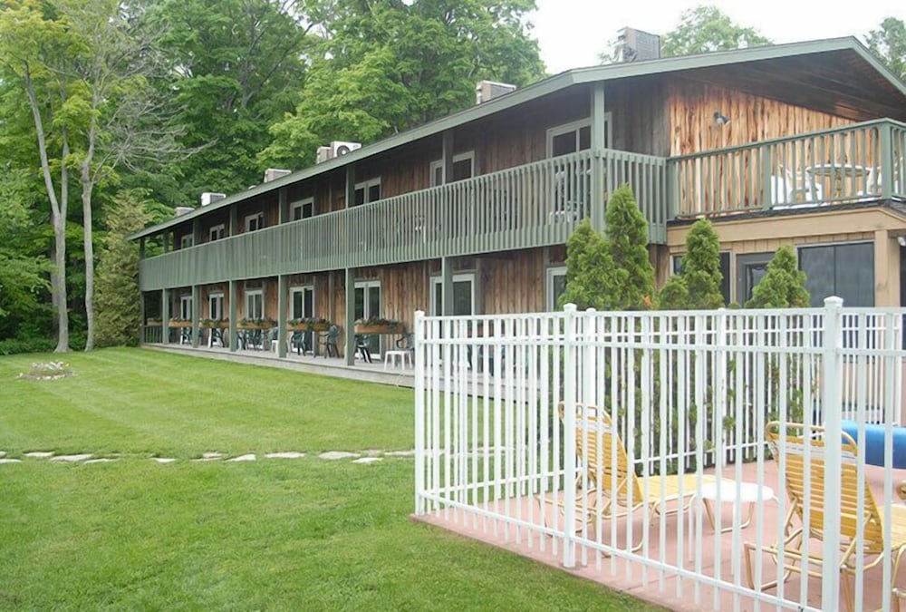 The Shallows Resort