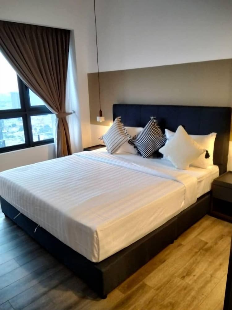 KL Peaceful Suites At KLCC