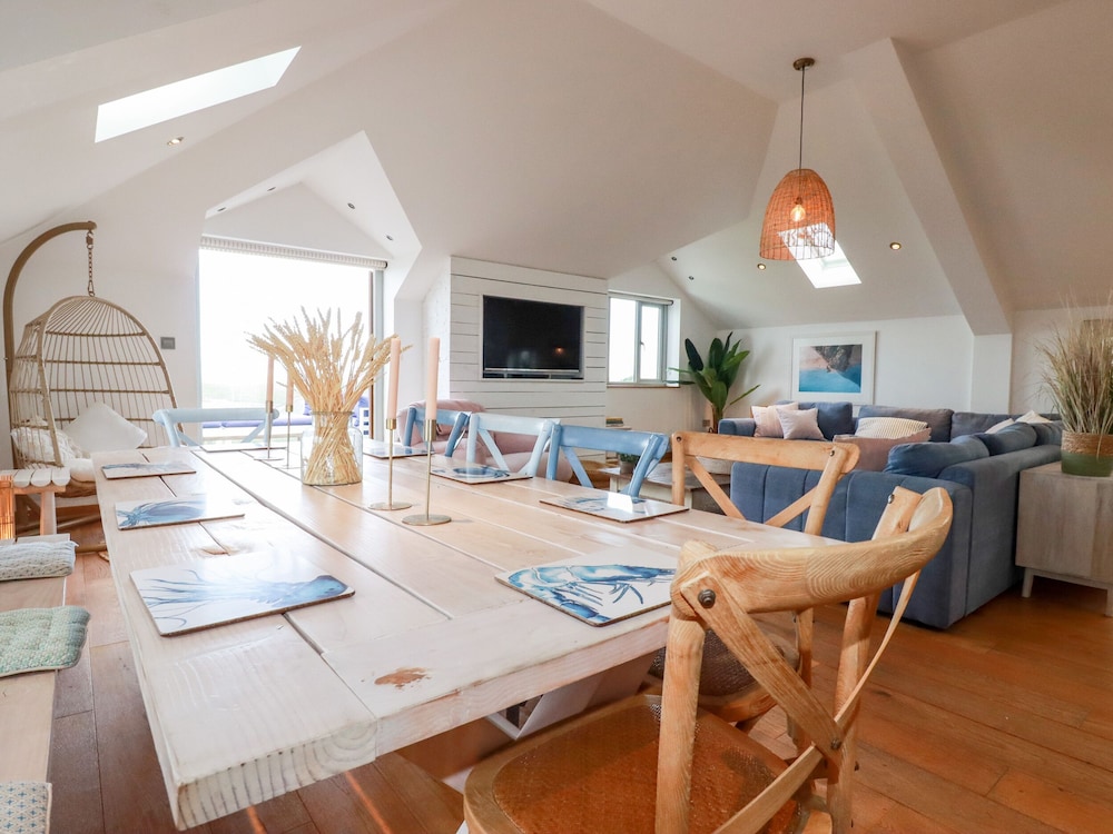 Sea View House