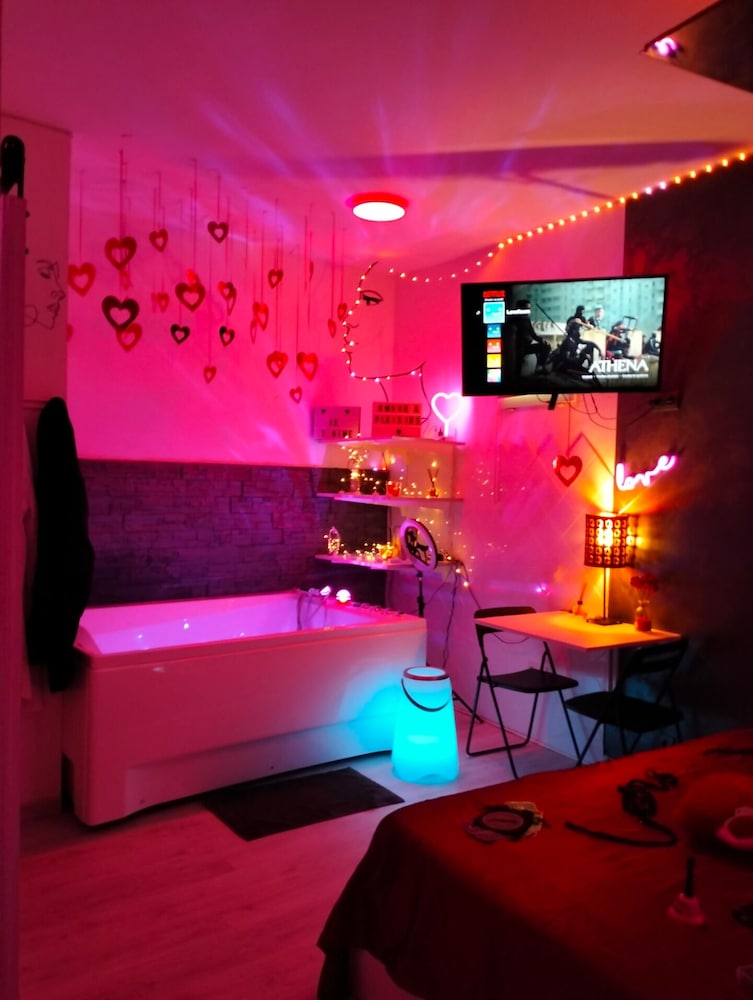Loveroom Toulon