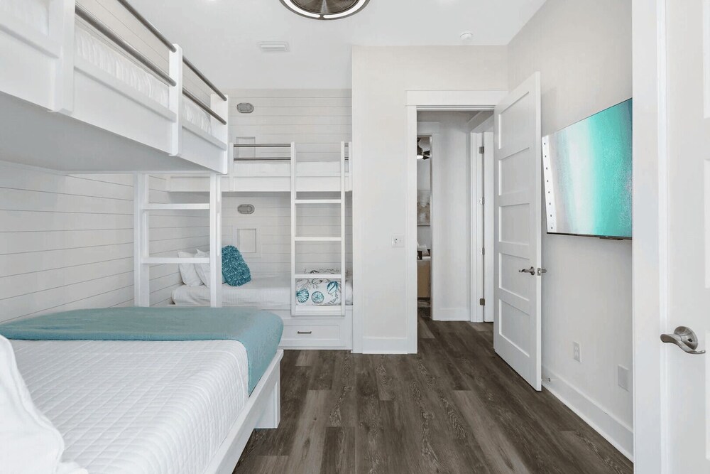 Wanderlust by Avantstay Walk to Beach + Pool New Construction