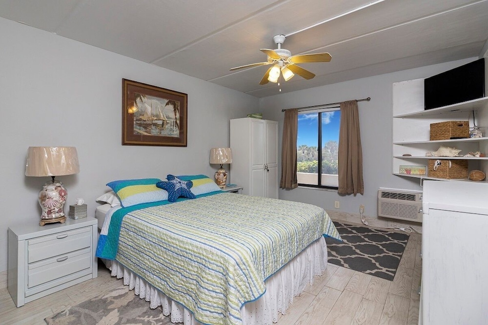 Beachers 120 view 5