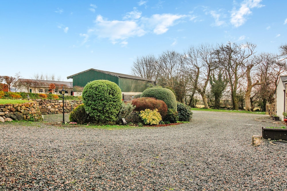 No 2 The Stables