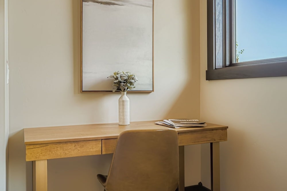 Tranquil Blackstone Getaway 3 Bedroom Townhouse