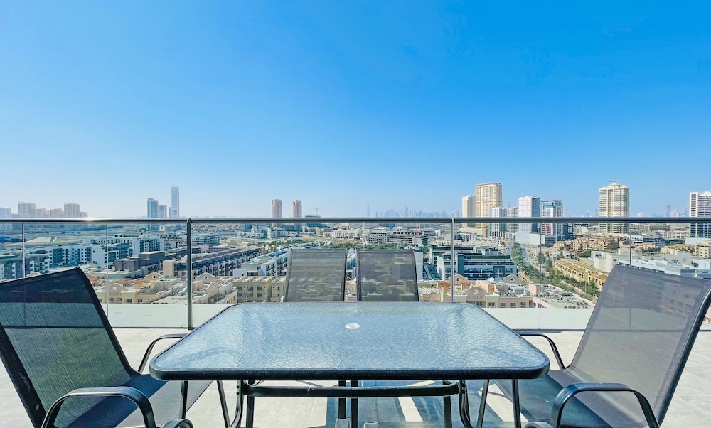 Lucky Residence - 1002 by bnbme homes