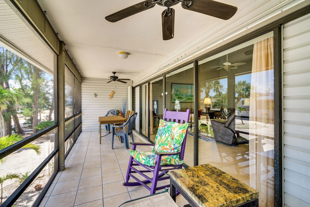 Walk to Sugar Sands: Retreat in Fort Myers Beach