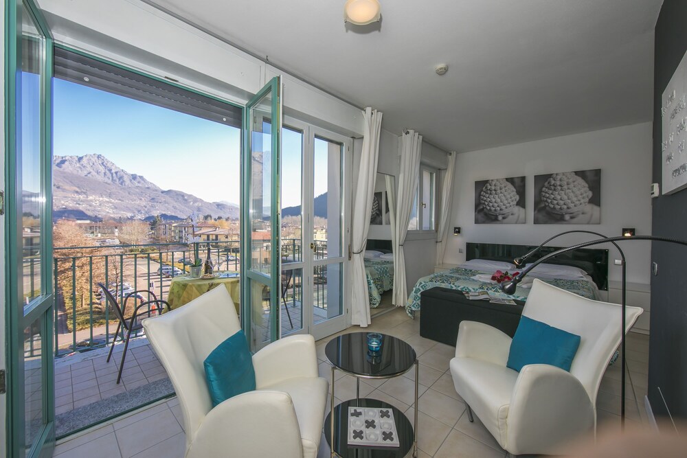 Porto Letizia T1 view 3