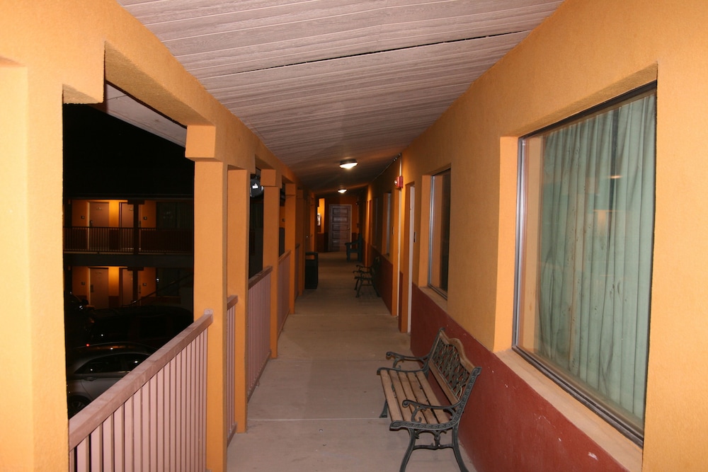 Budget Inn