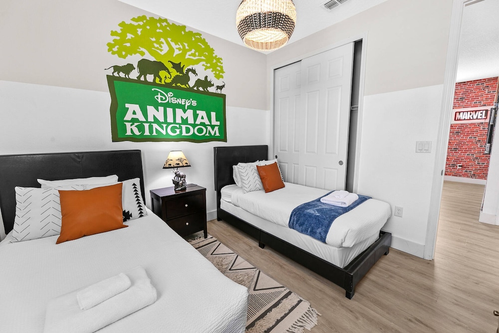 Spacious 7Bd Next to Clubhouse at Solara Resort