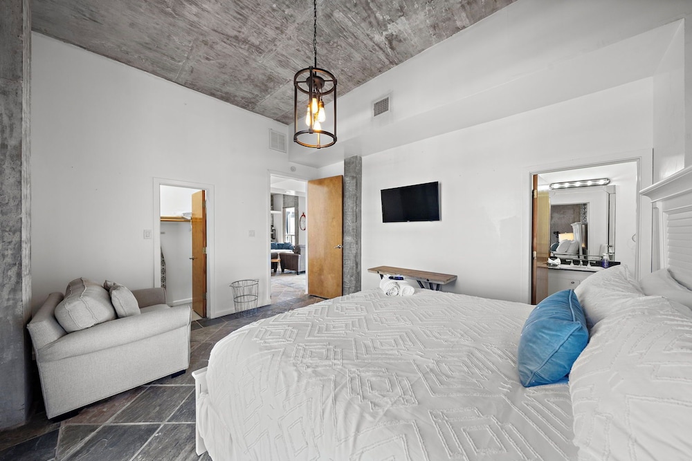 Oceanfront Experience by Ryson Vacation Rentals