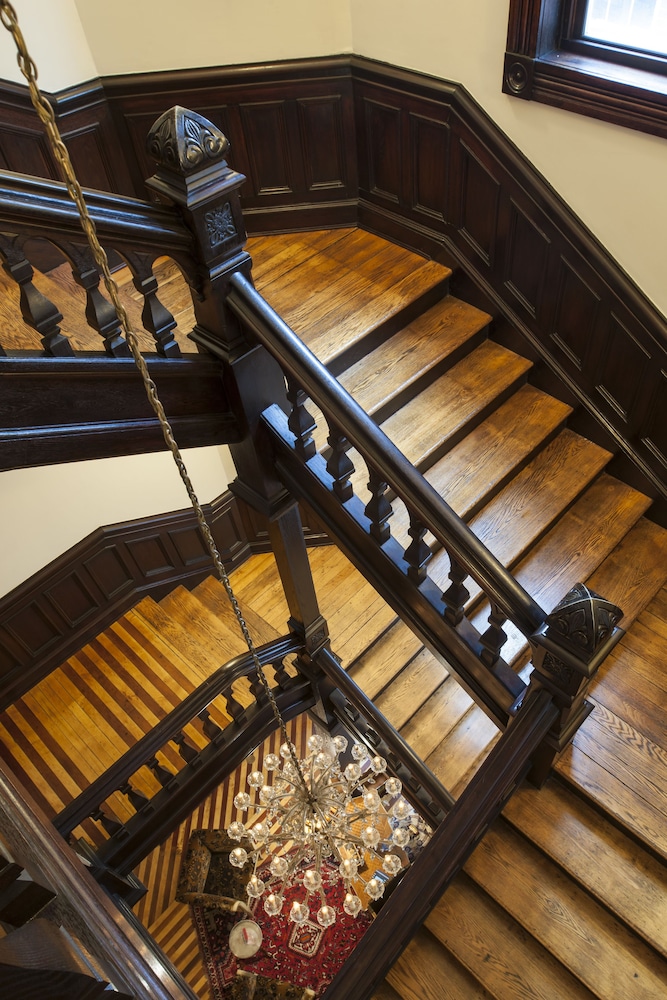 The Inn at 97 Winder