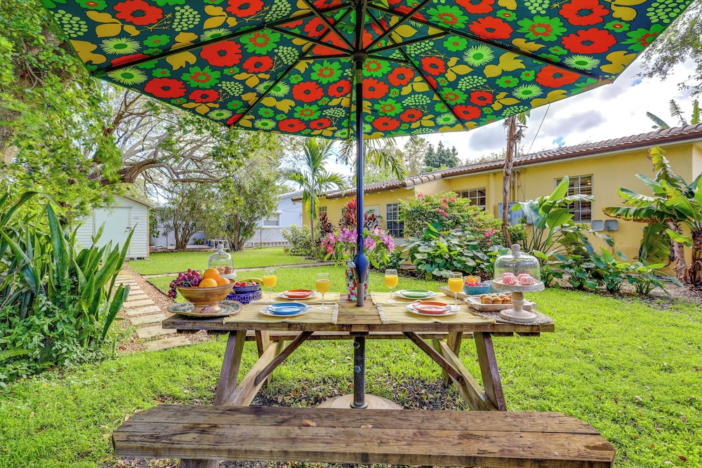 Biscayne Park Home Rental Near Downtown Miami view 5