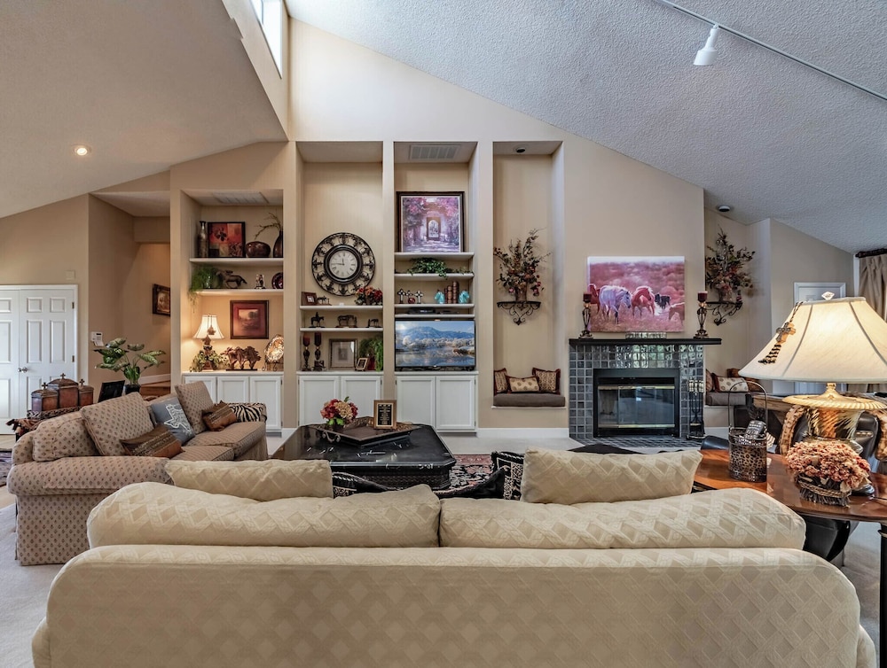 A Trip to Heaven by Ruidoso Vacation Rentals