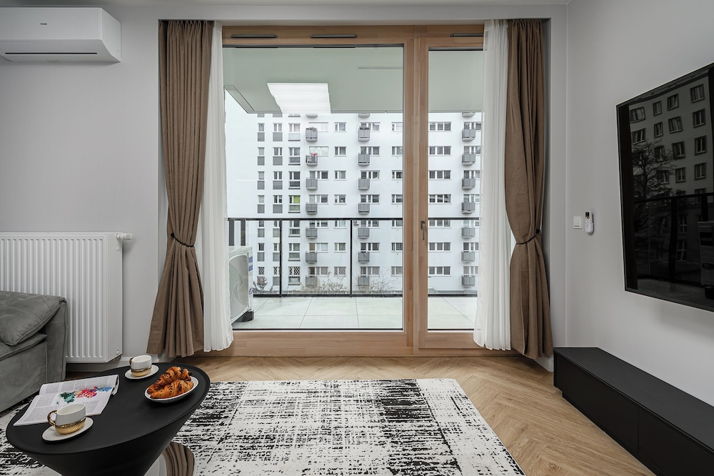 Apartment Chmielna III- P&O