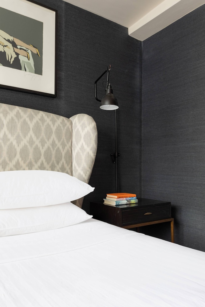 Arundel Gardens by Onefinestay