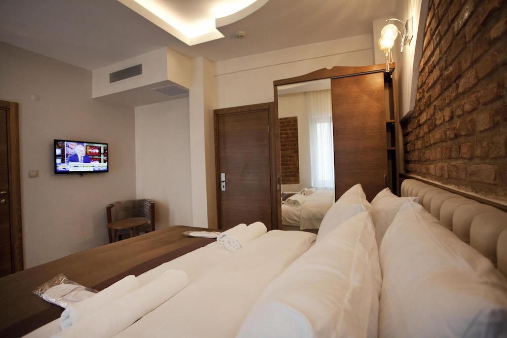 Pera Line Otel - Image 33