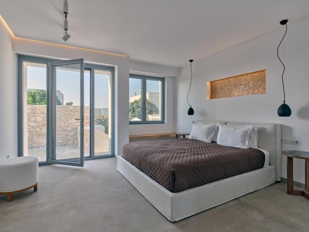 Empire Luxury Villas