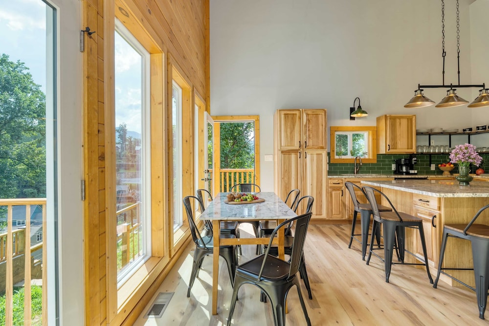 Cabin w/ Hot Tub, Game Room & Scenic Smoky Mountain Views Perfect by Avantstay