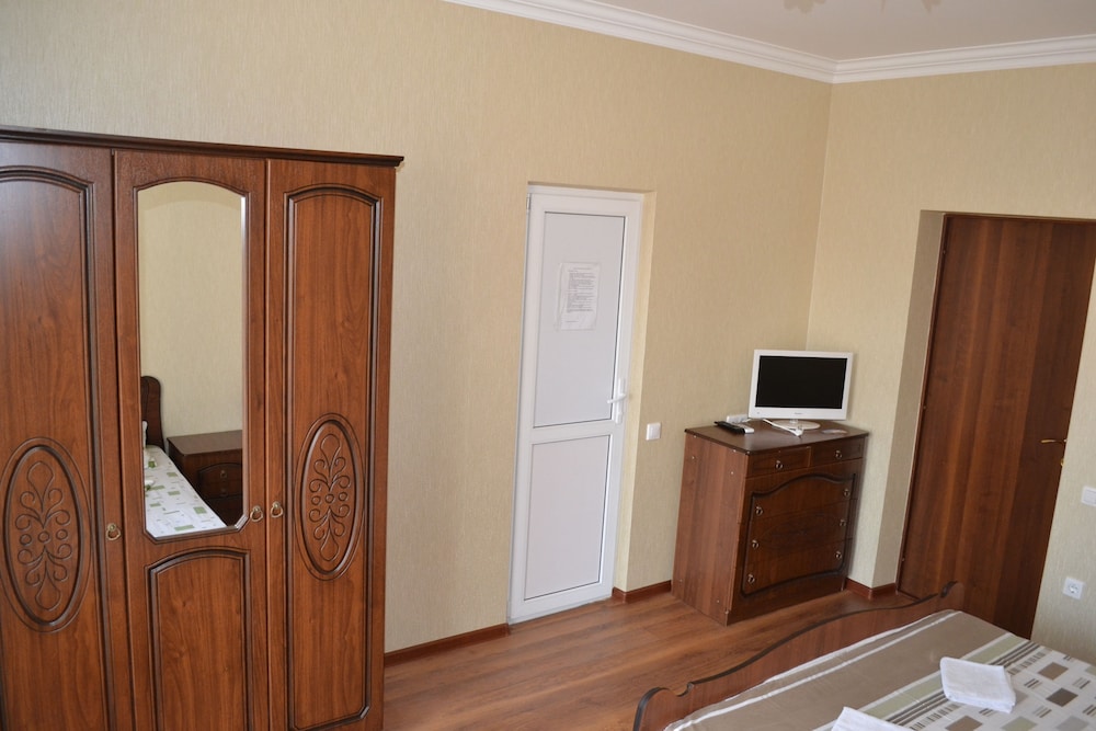 Alisa Guest House