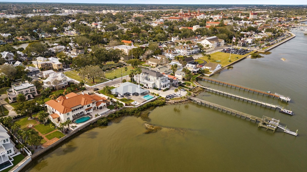Eagles Nest at Villas on the Bay Retreat for 4! view 5