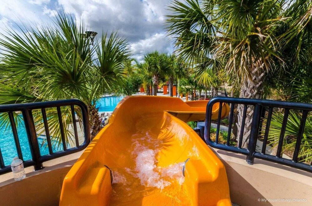 Sleeps 18! Solterra Resort, Pool, Gameroom, Themed Bdrs Broad Oak by Avantstay