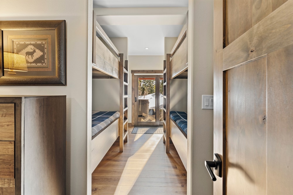 101 Tall Pines