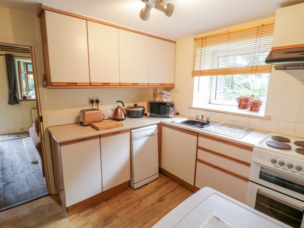 Dyfi Cottage view 4