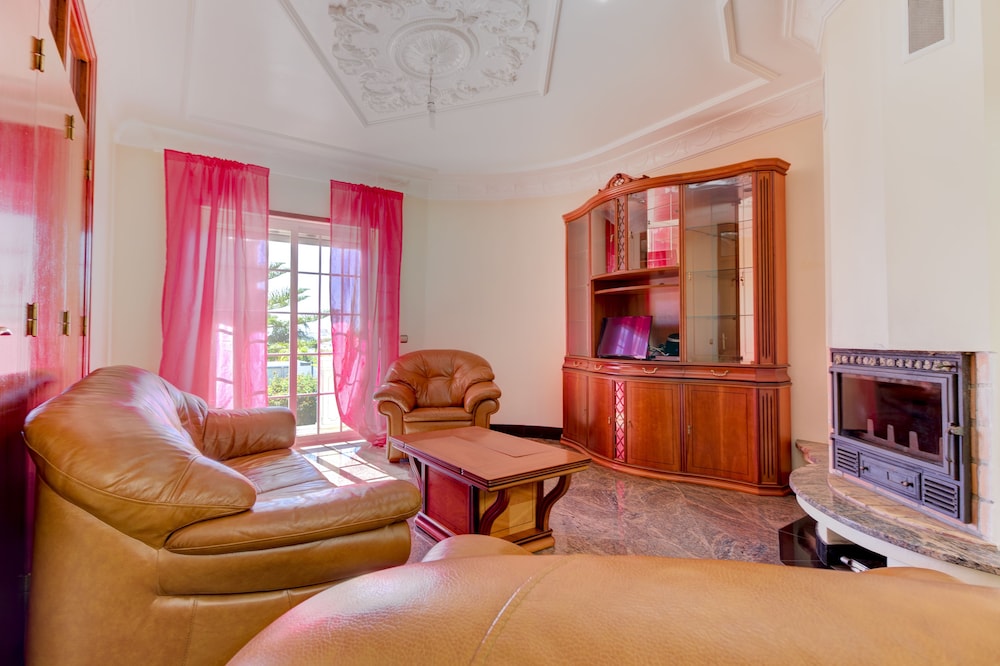 Villas2go2 Menir