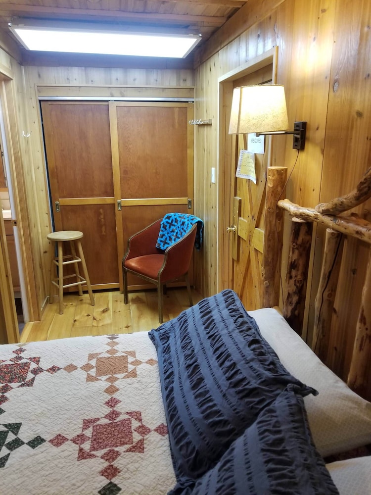 CopperLine Lodge