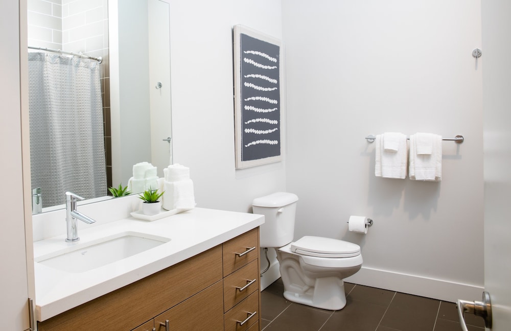 Domicile Suites at Mark on 8th
