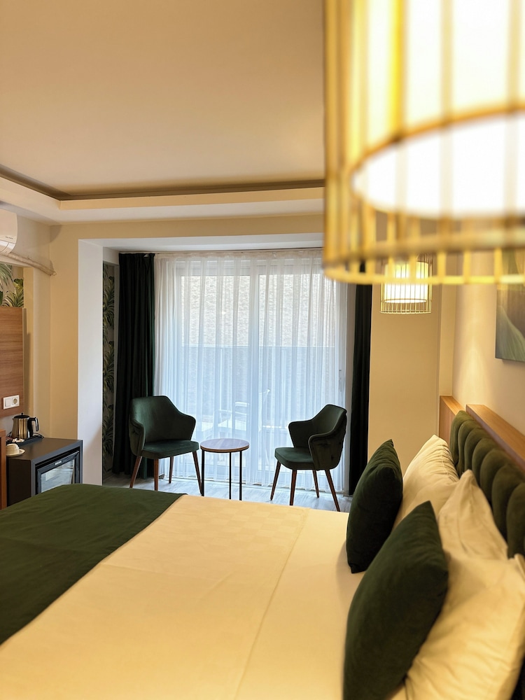 Mogons Exclusive Hotel - Image 53