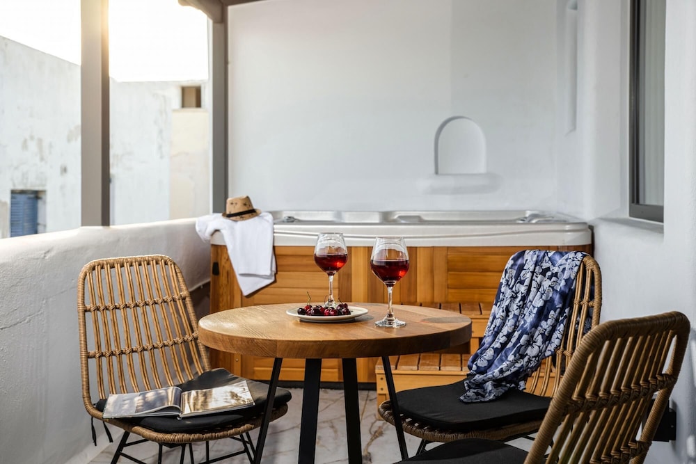 K Suites Naxos Deluxe Apartment