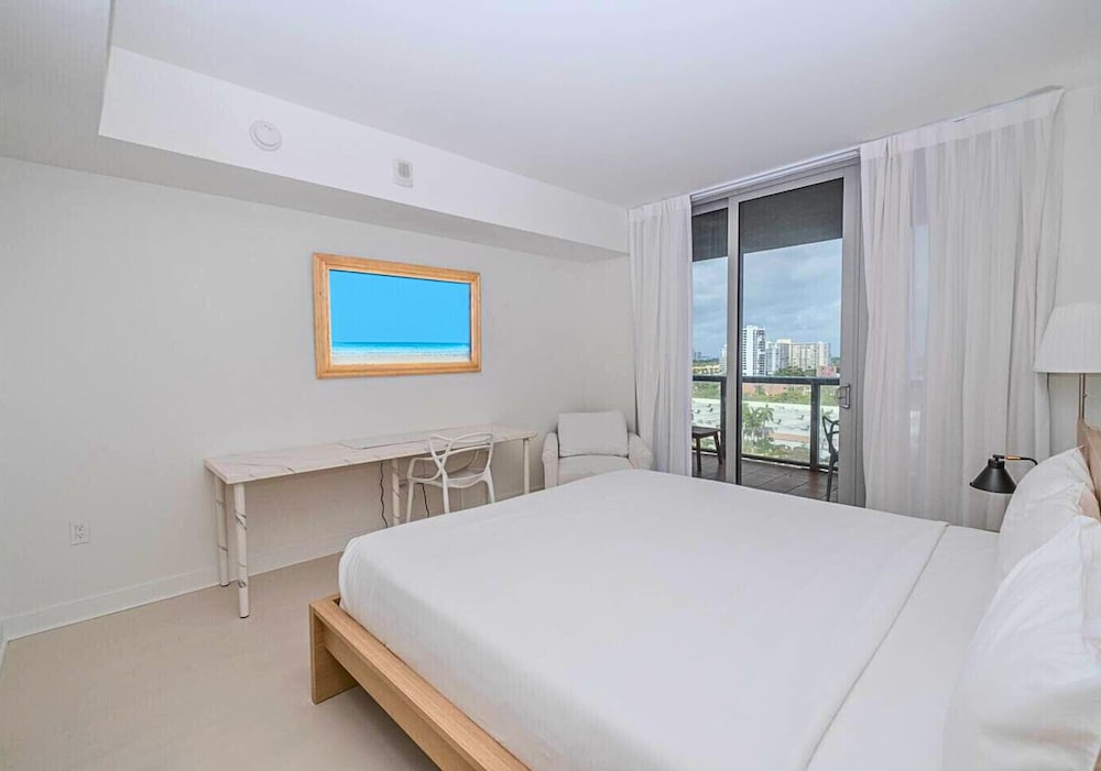 Luxury Ocean Views Apt 1208