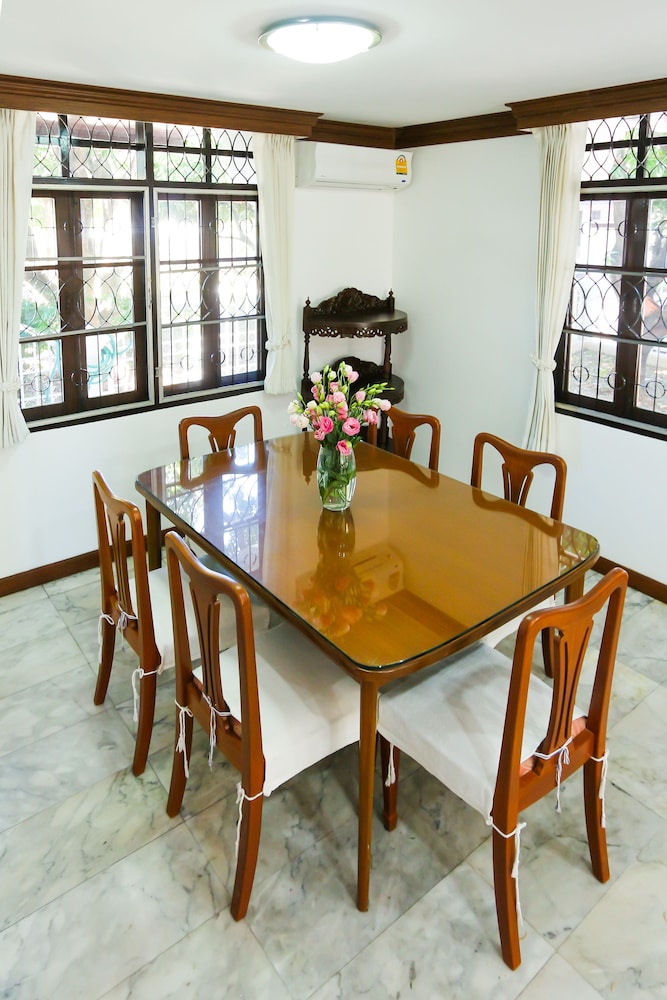 Villa de Nimman