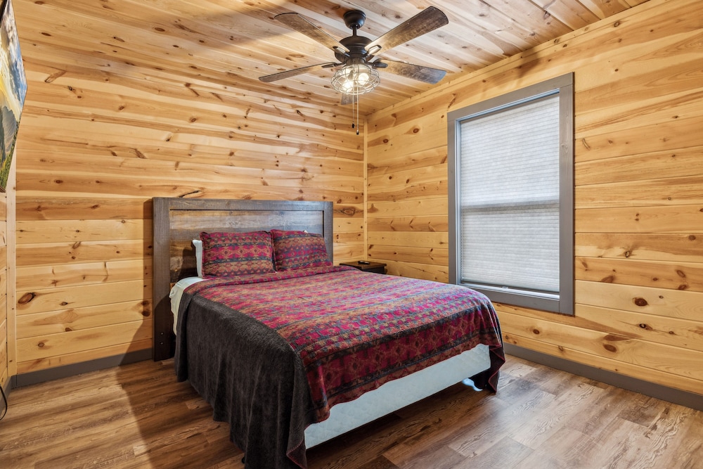 Starlight Valley 3 Bedroom Cabin