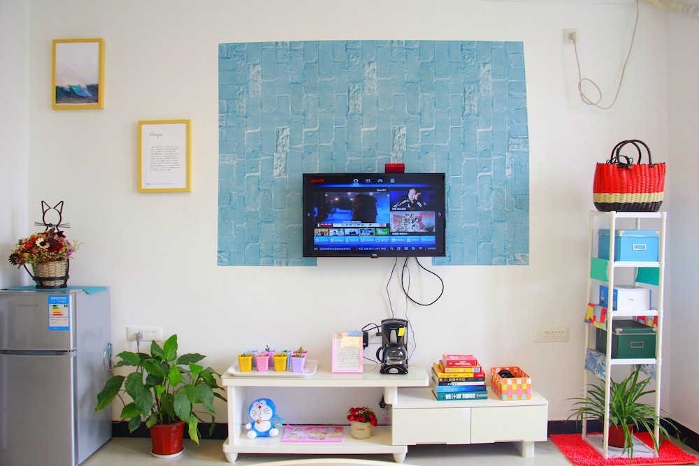 line 2 apartment